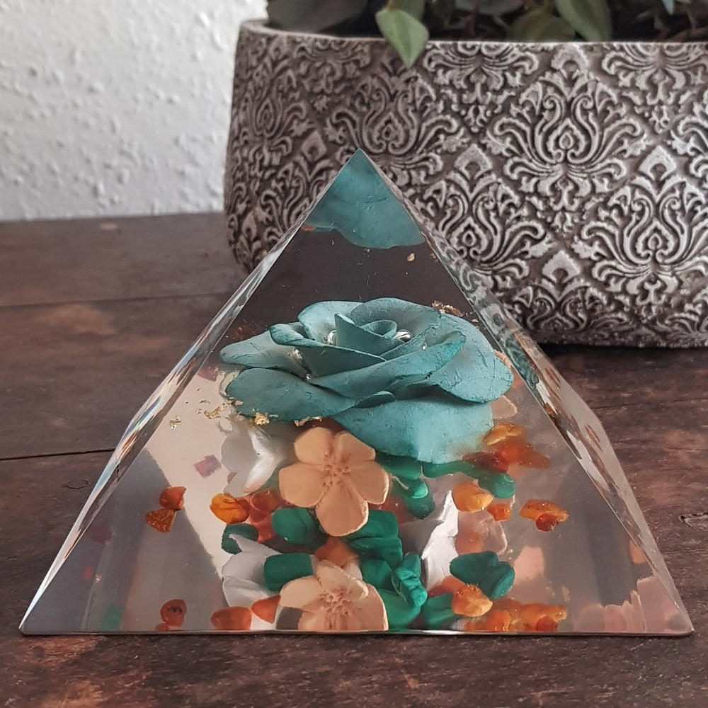  green rose orgonite pyramid