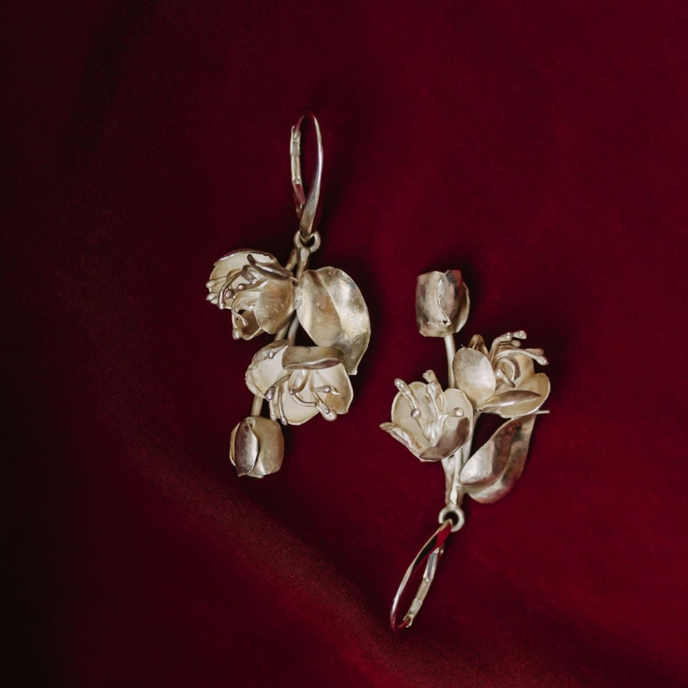   silver apple bloosoms flower earrings handmade